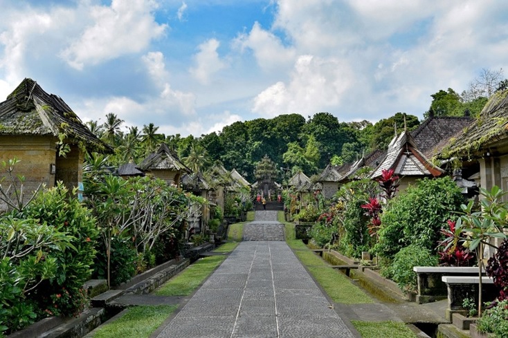 Budaya dan Tradisi